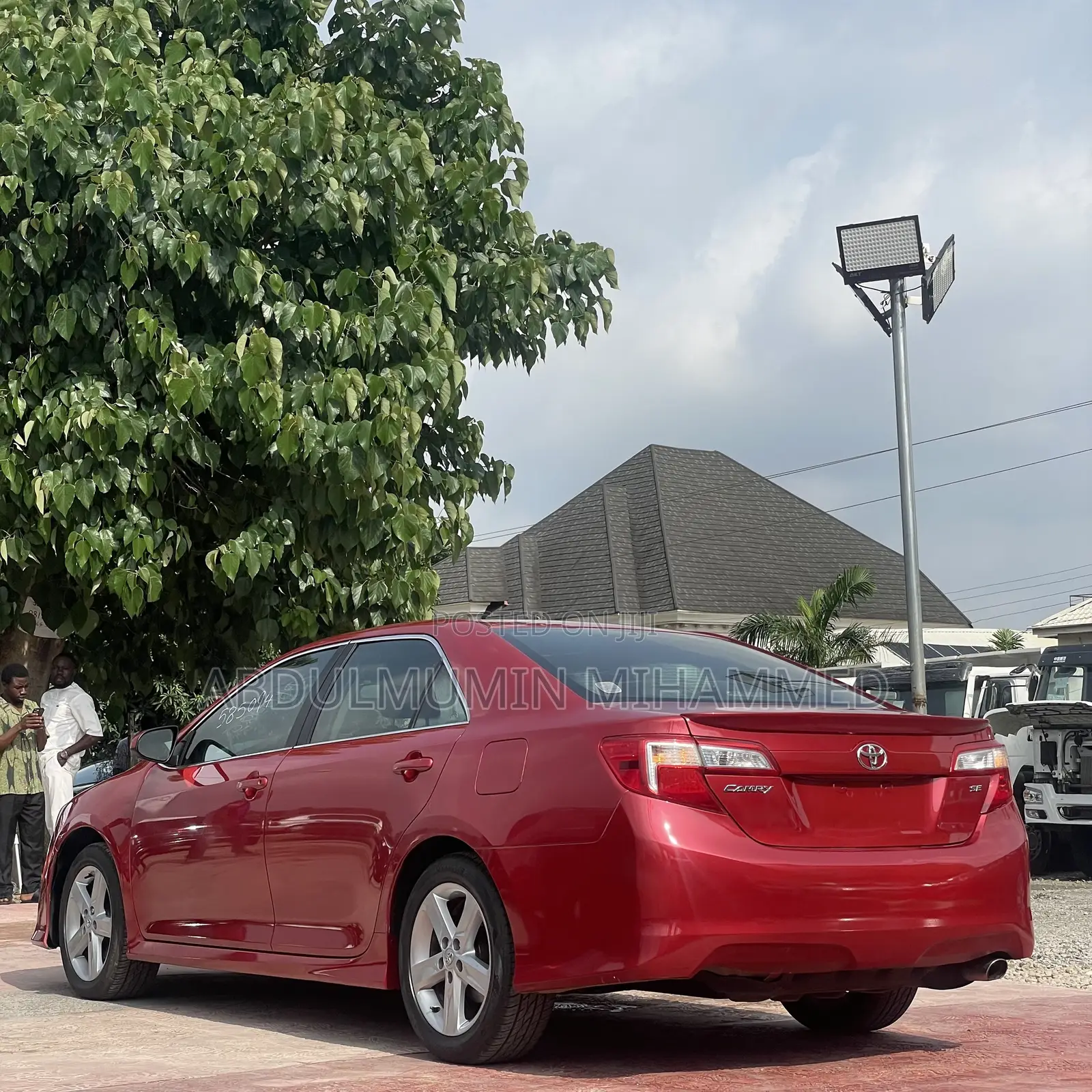 Toyota Camry SE 4dr Sedan (2.5L 4cyl 6A) 2012 Red