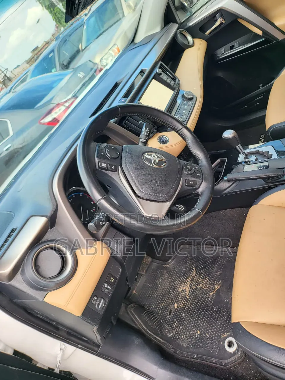 Toyota RAV4 Limited 4dr SUV (2.5L 4cyl 6A) 2018 White