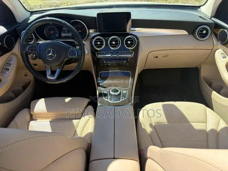 Mercedes-Benz GLC-Class 2017 White