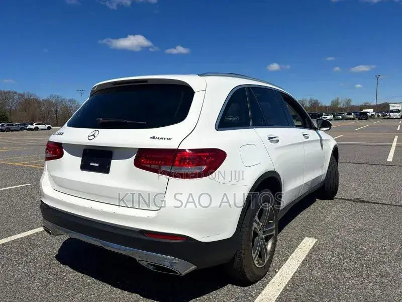 Mercedes-Benz GLC-Class 2017 White