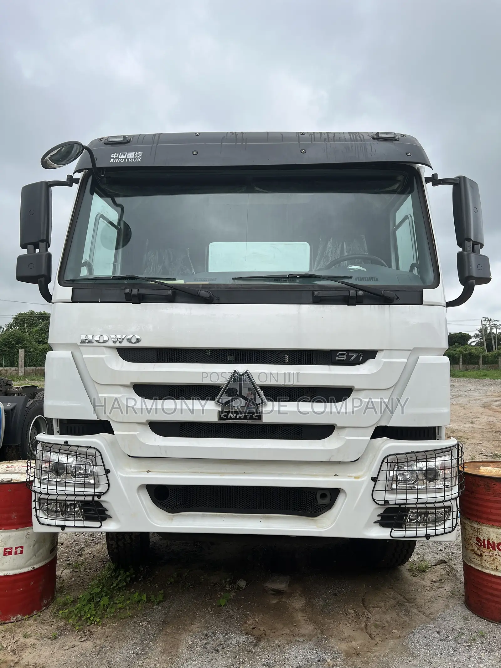 Heavy-Duty Sinotruk HOWO 6x4 Tractor Head Refurbished for Sale