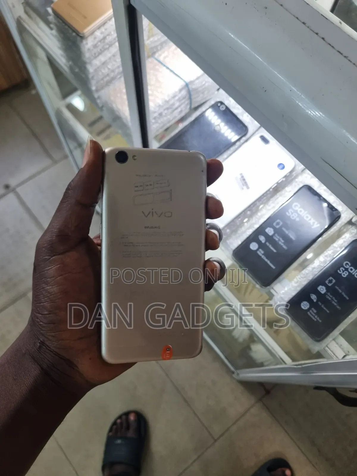 Vivo Y55s 16 GB
