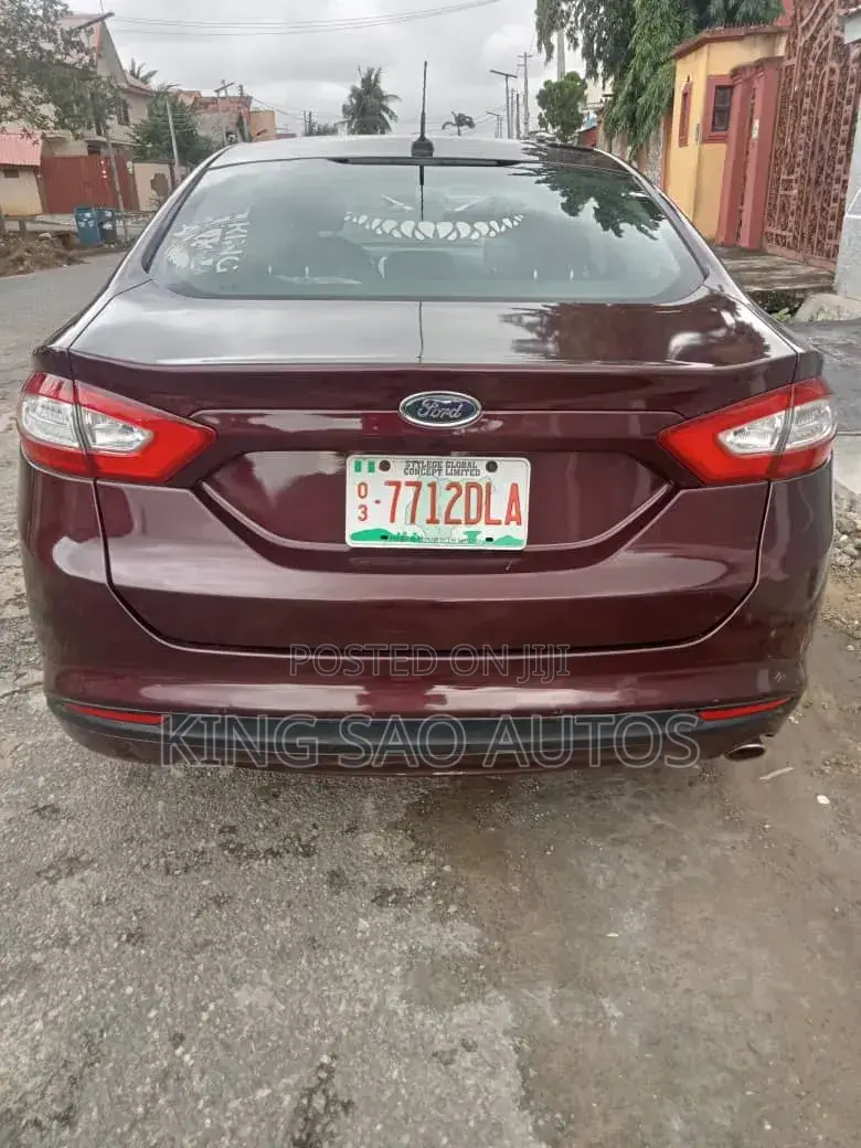 Ford Fusion S 4dr Sedan (2.5L 4cyl 6A) 2014 Red