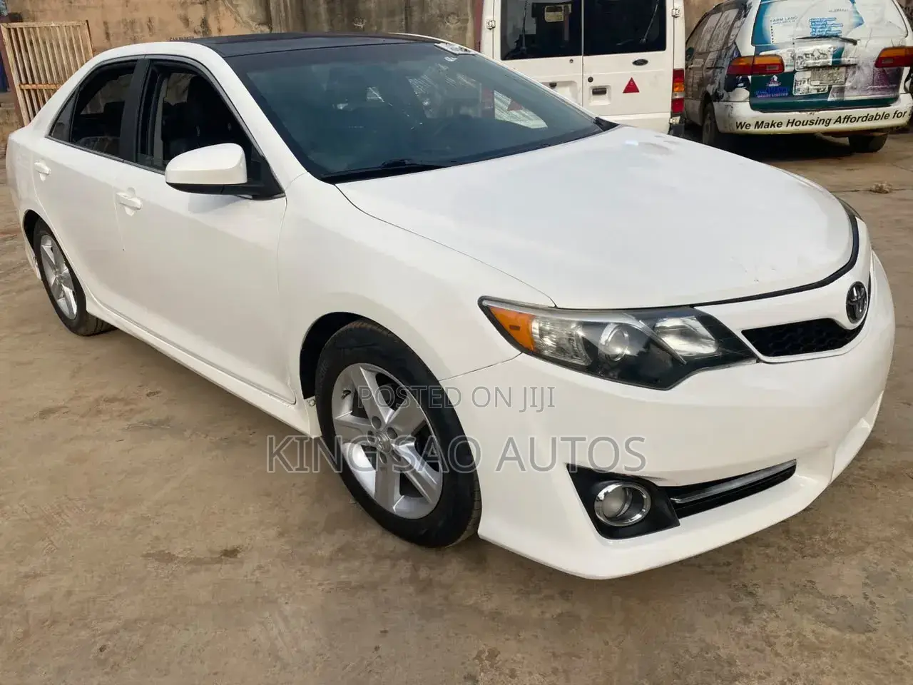 Toyota Camry L 4dr Sedan (2.5L 4cyl 6A) 2014 White