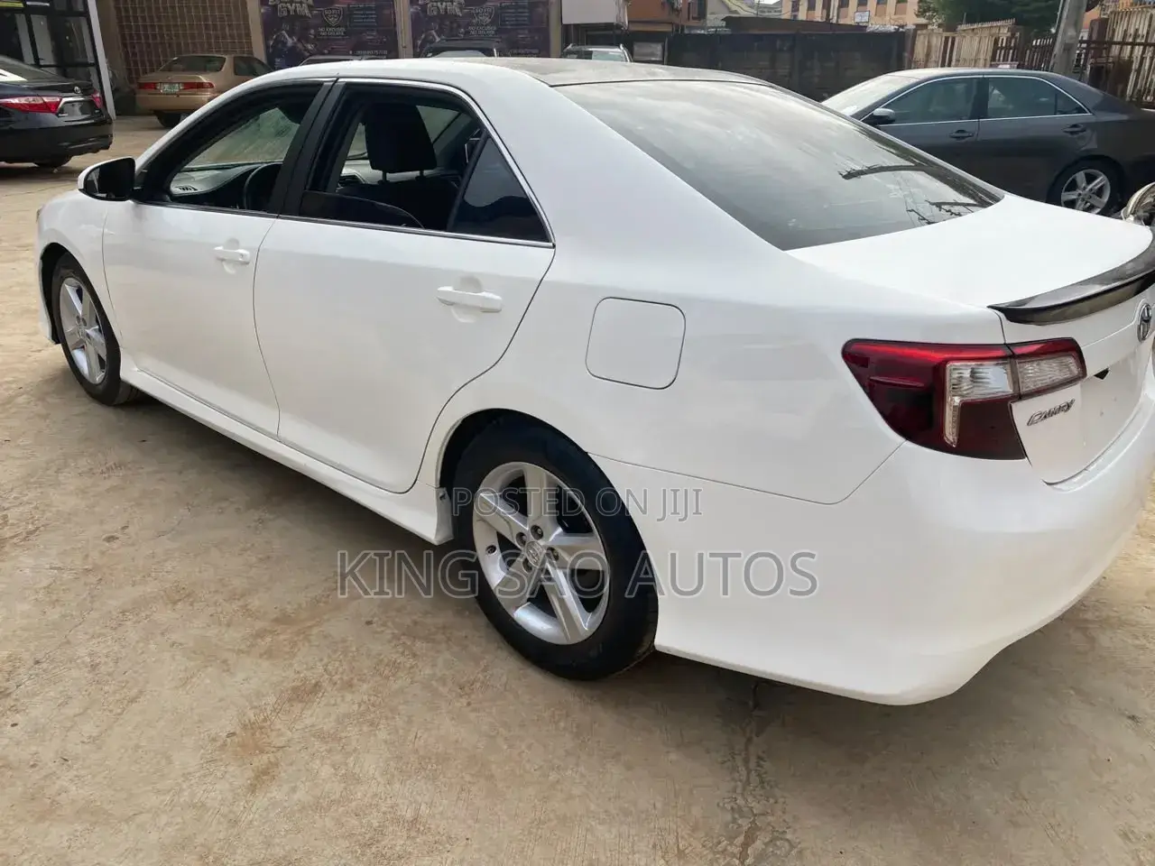 Toyota Camry L 4dr Sedan (2.5L 4cyl 6A) 2014 White