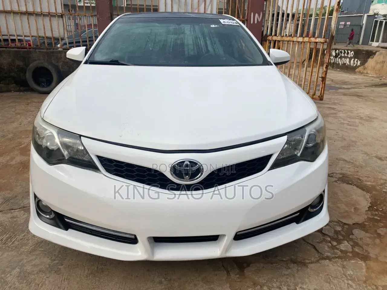 Toyota Camry L 4dr Sedan (2.5L 4cyl 6A) 2014 White