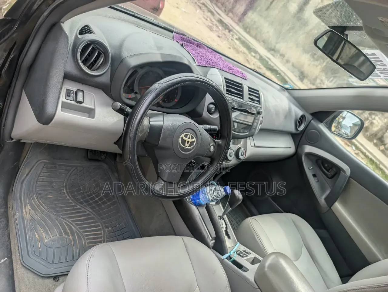 Toyota RAV4 2010 Black