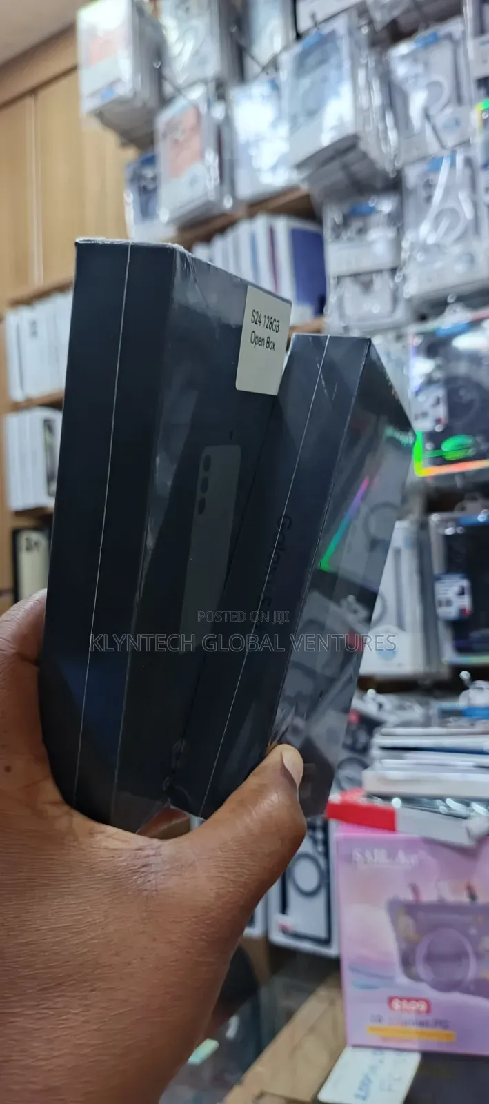New Samsung Galaxy S24 128 GB Black