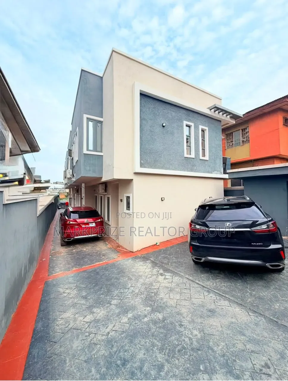 2bdrm Duplex in Magodo Olowora Lagos for sale