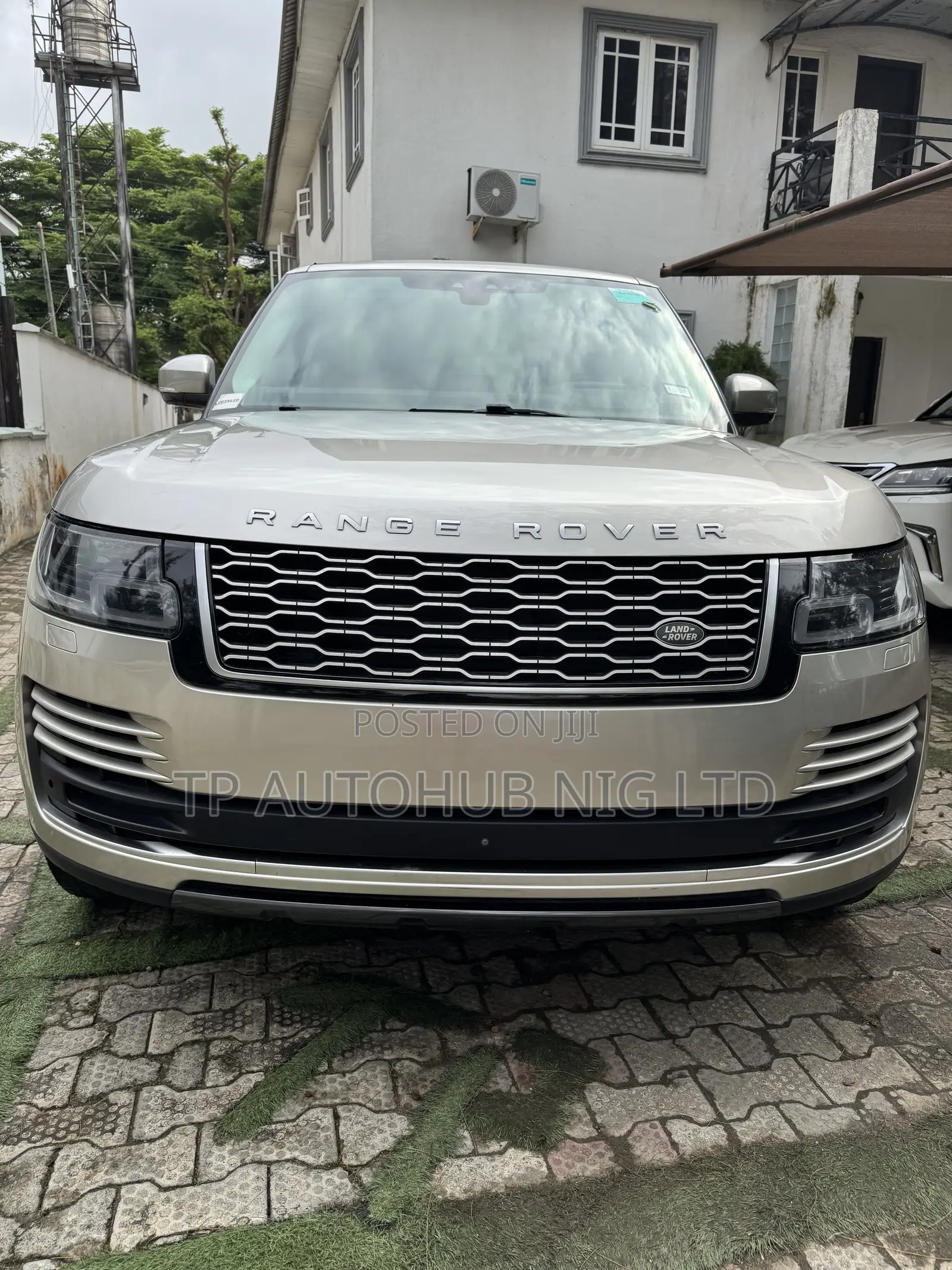 Land Rover Range Rover 5.0L V8 Supercharged Autobiography 2019 Gold