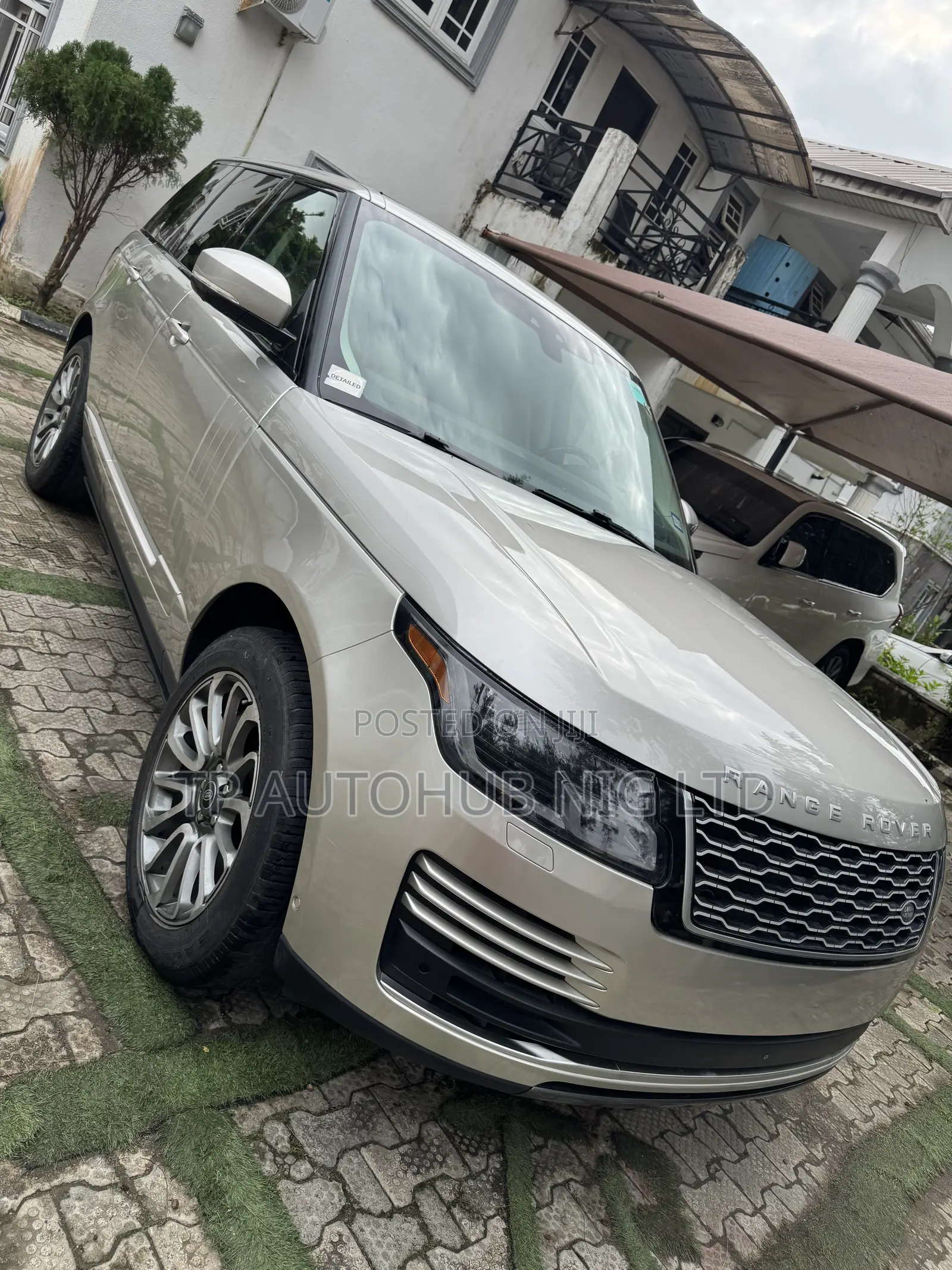 Land Rover Range Rover 5.0L V8 Supercharged Autobiography 2019 Gold