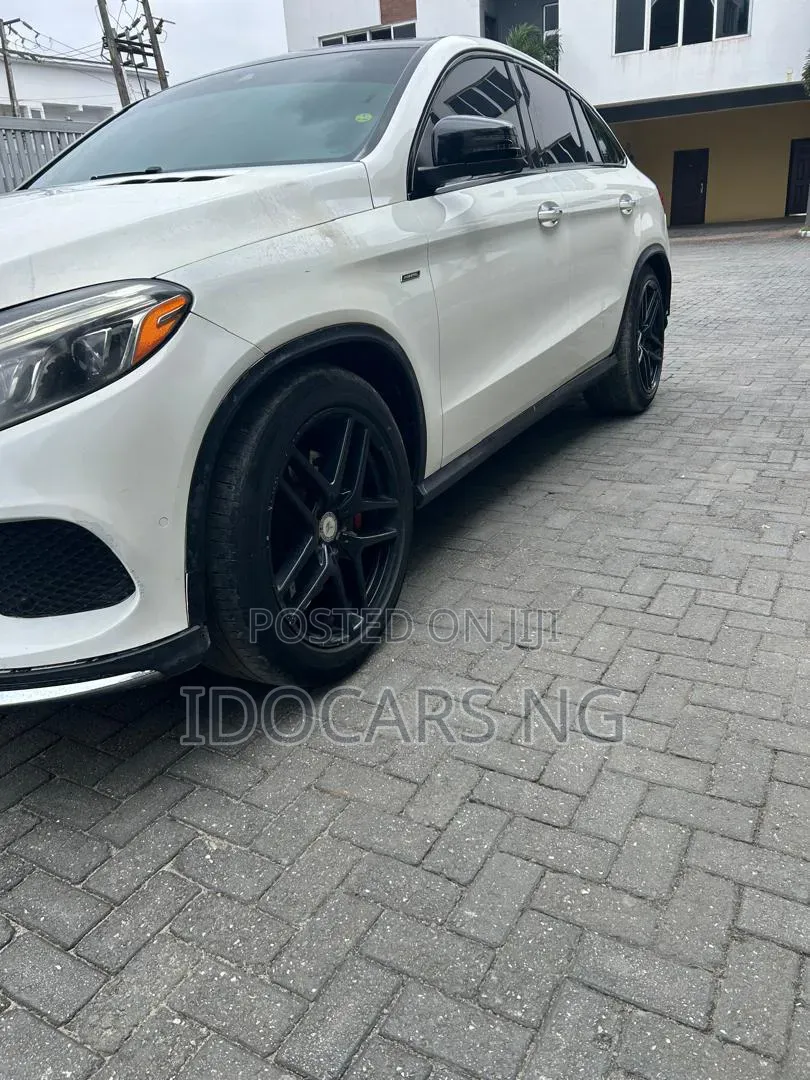Mercedes-Benz GLE-Class AMG GLE 43 4MATIC 2017 White