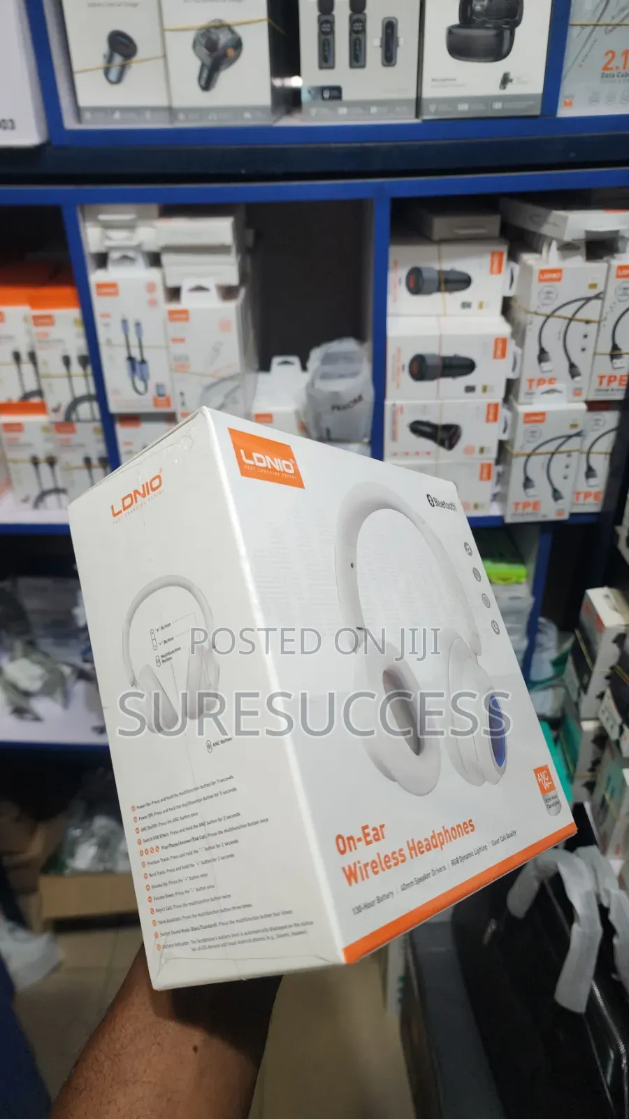 AActive Noise Cancellation Headphone