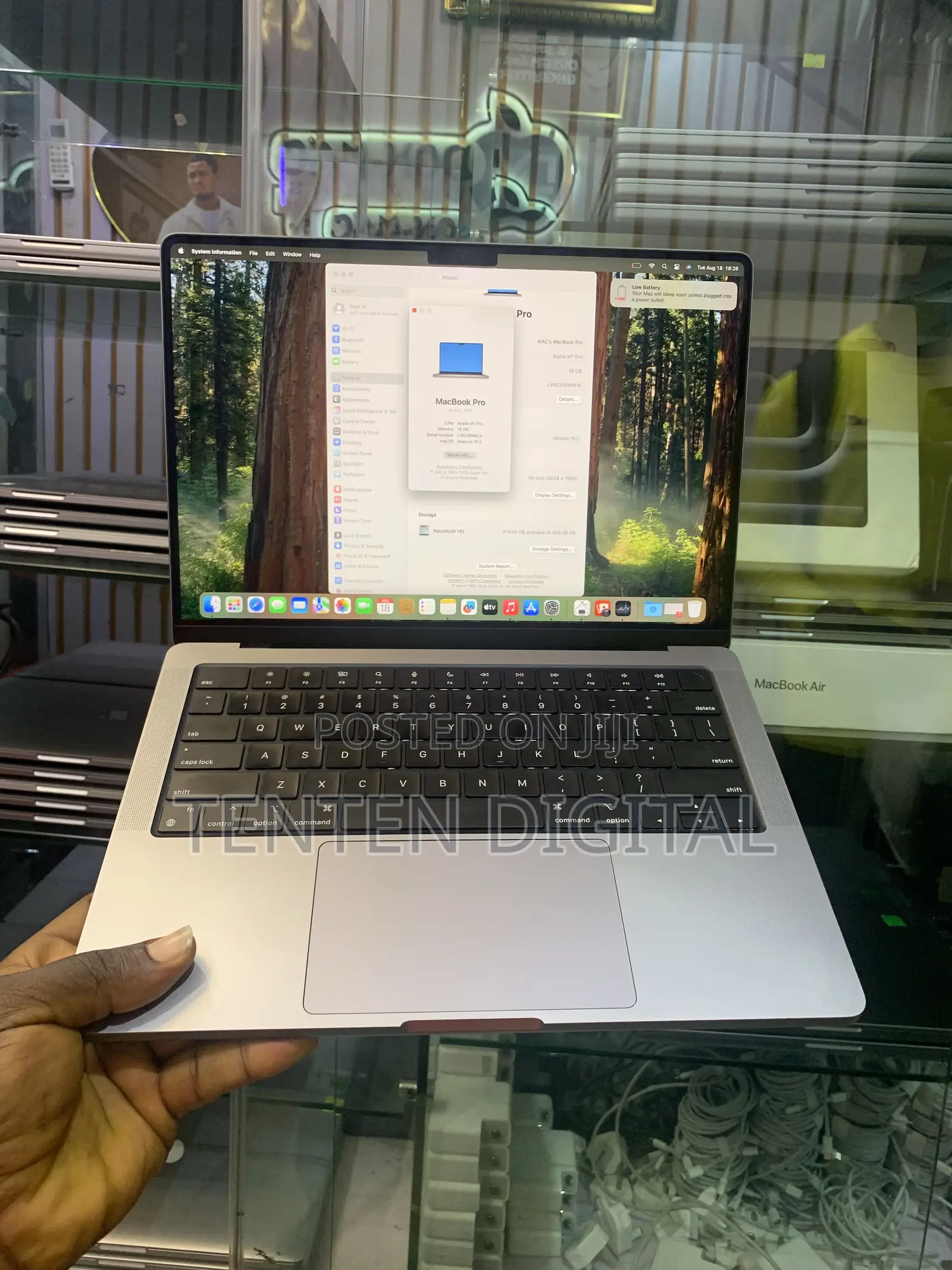 Laptop Apple MacBook Pro 2021 M1 16GB Apple M1 Pro SSD 512GB