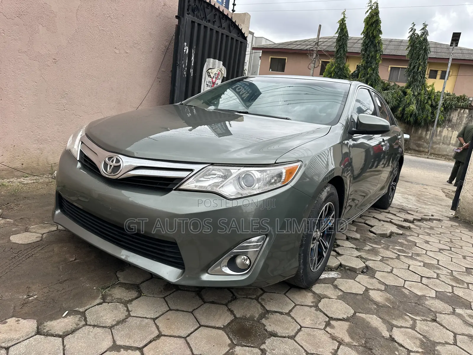 Toyota Camry LE 4dr Sedan w/Prod. End 11/13 (2.5L 4cyl 6A) 2014 Green