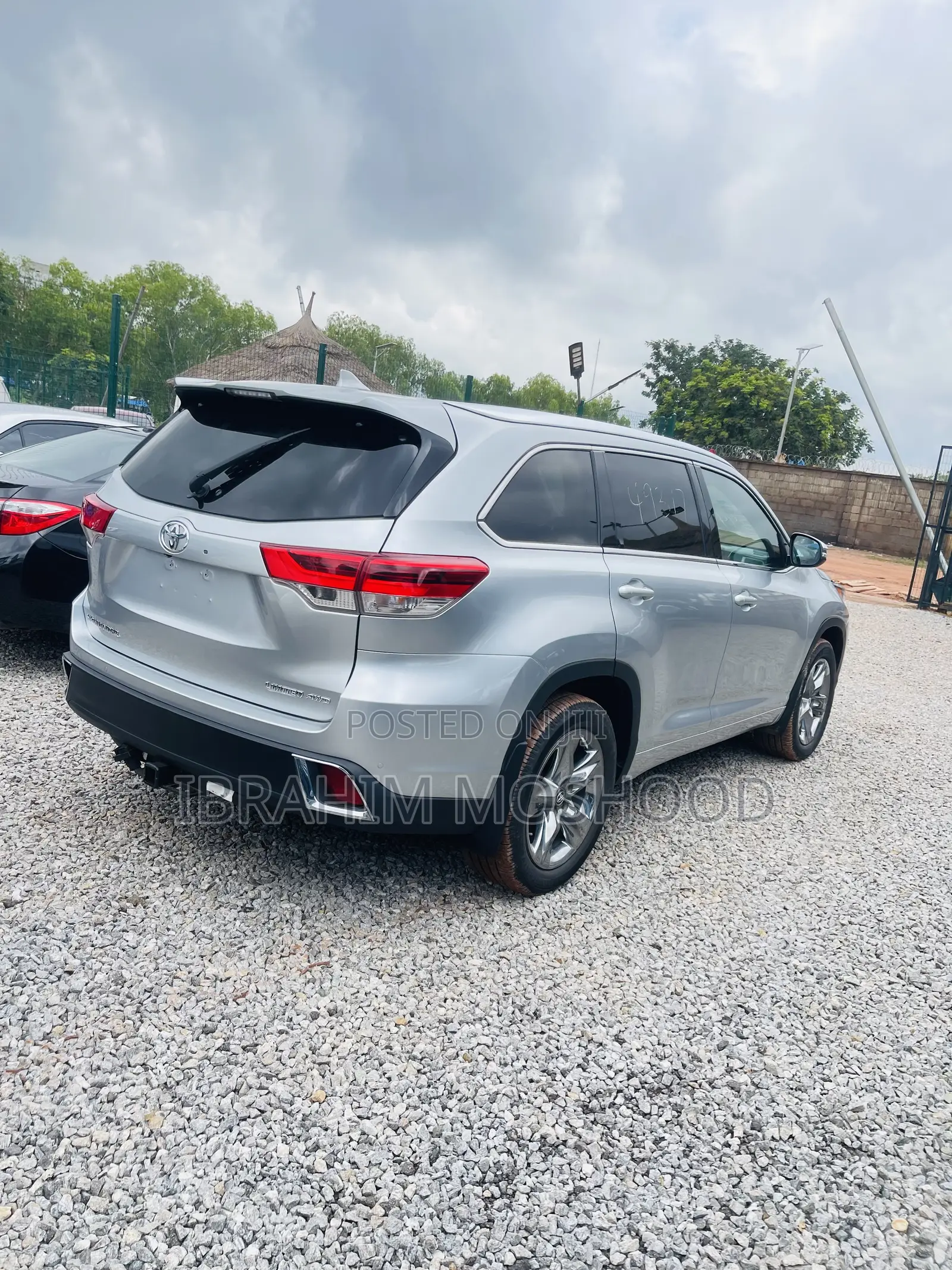 Toyota Highlander Limited 4x4 V6 (3.5L 6cyl 8A) 2017 Silver