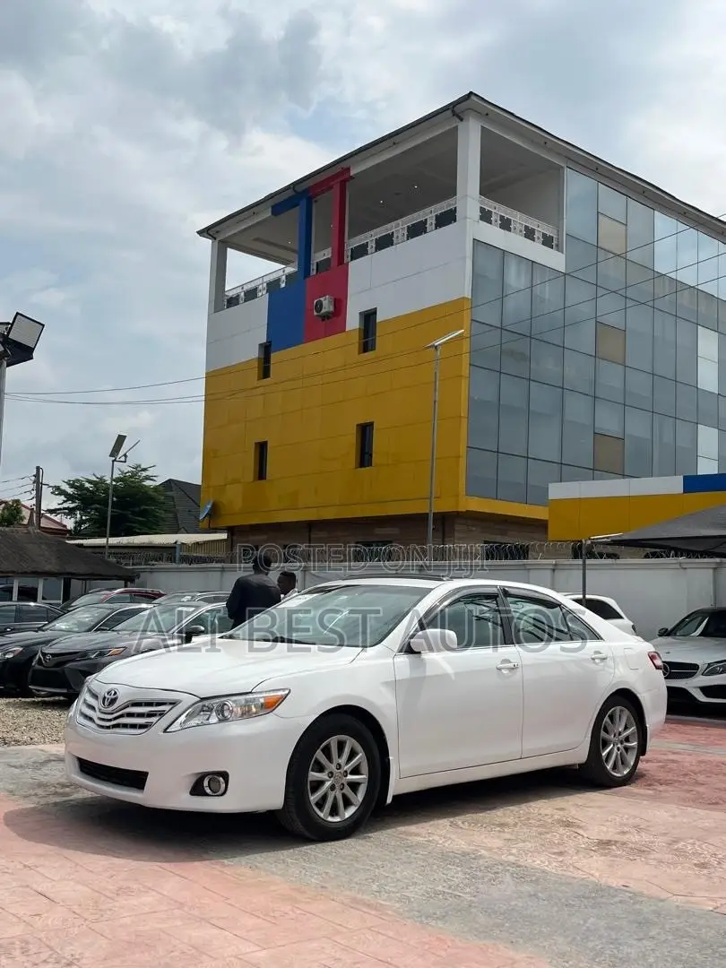 Toyota Camry 2009 White