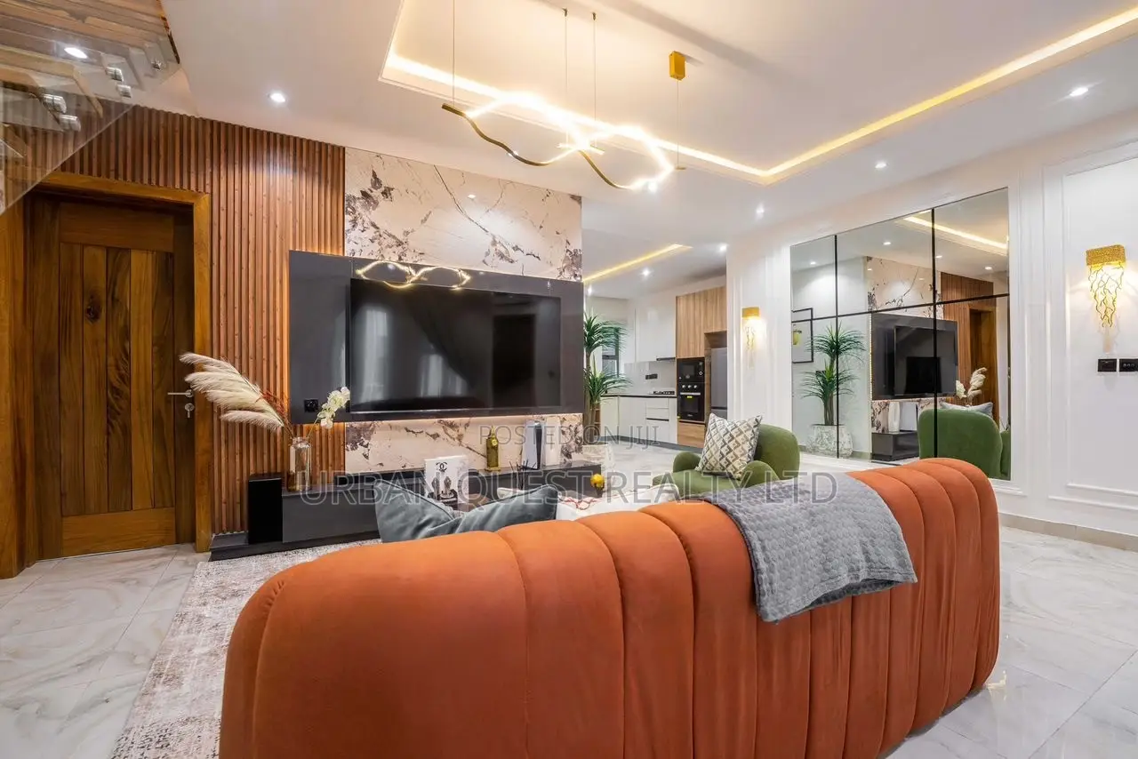 Furnished 2bdrm Apartment in Off Freedom Way, Lekki Phase 1 for sale