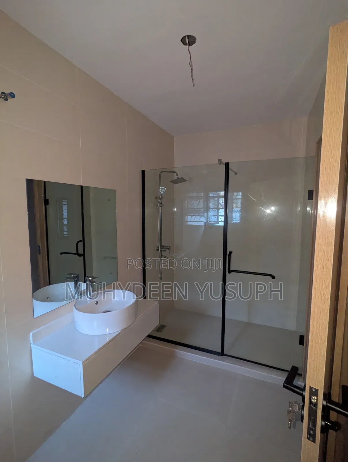 4bdrm Duplex in Allen Avenue for rent