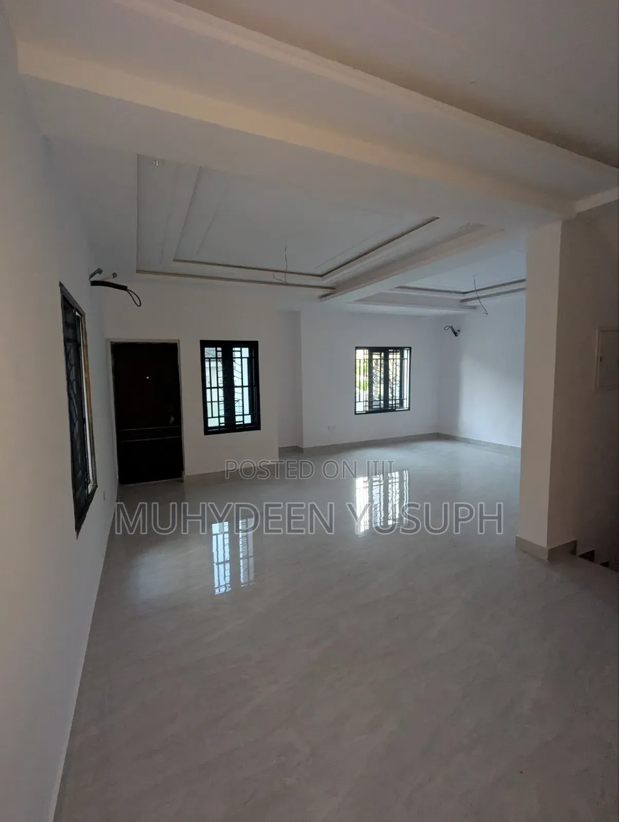 4bdrm Duplex in Allen Avenue for rent