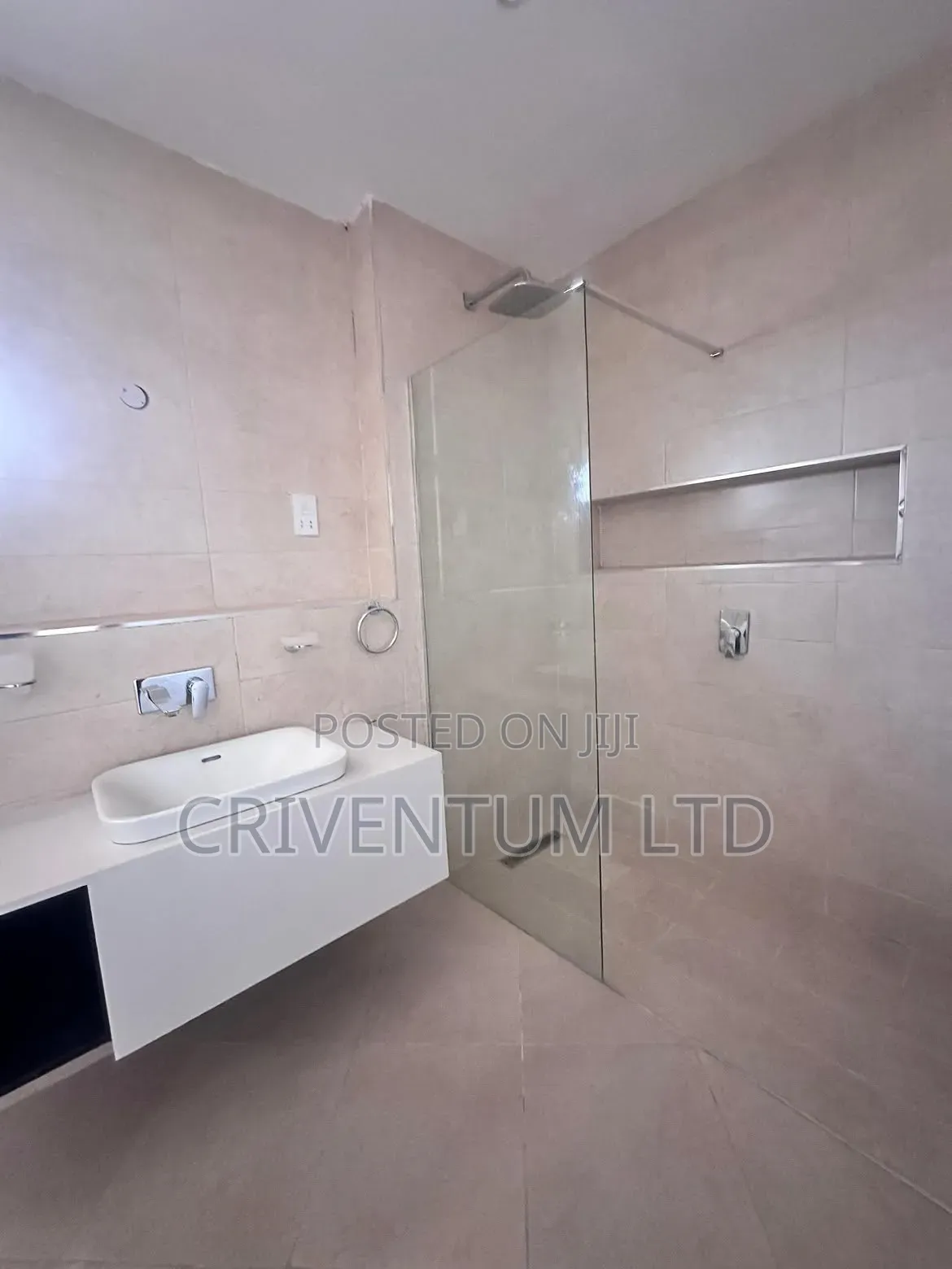 5bdrm Duplex in Jabi for sale