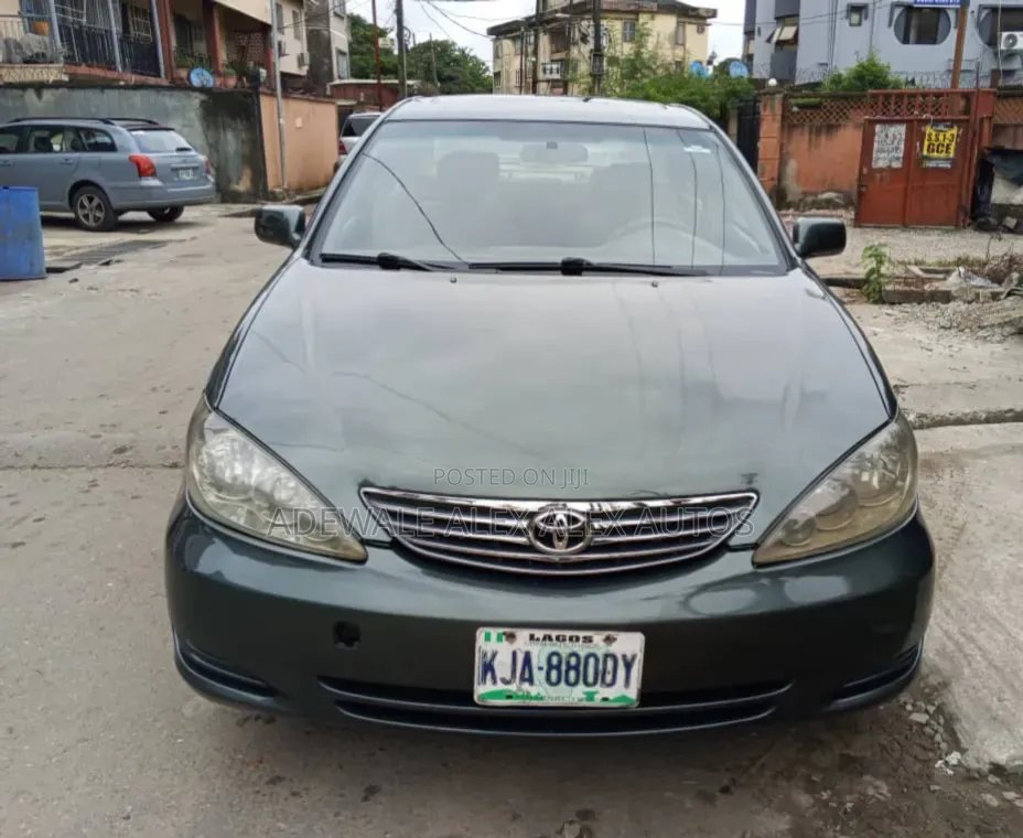 Toyota Camry 2004 Green