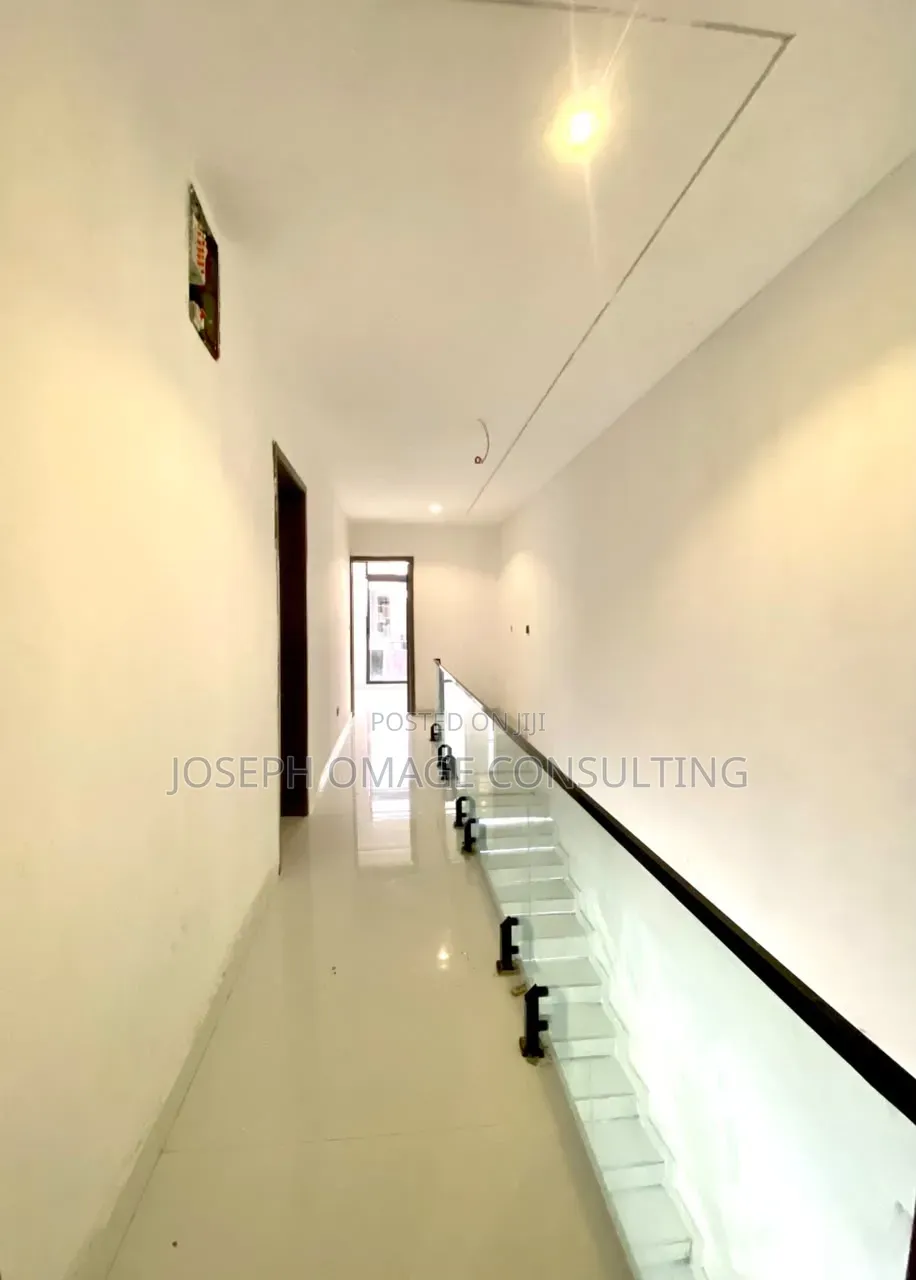 4bdrm Duplex in Captain Scott Estate, Ado / Ajah for sale