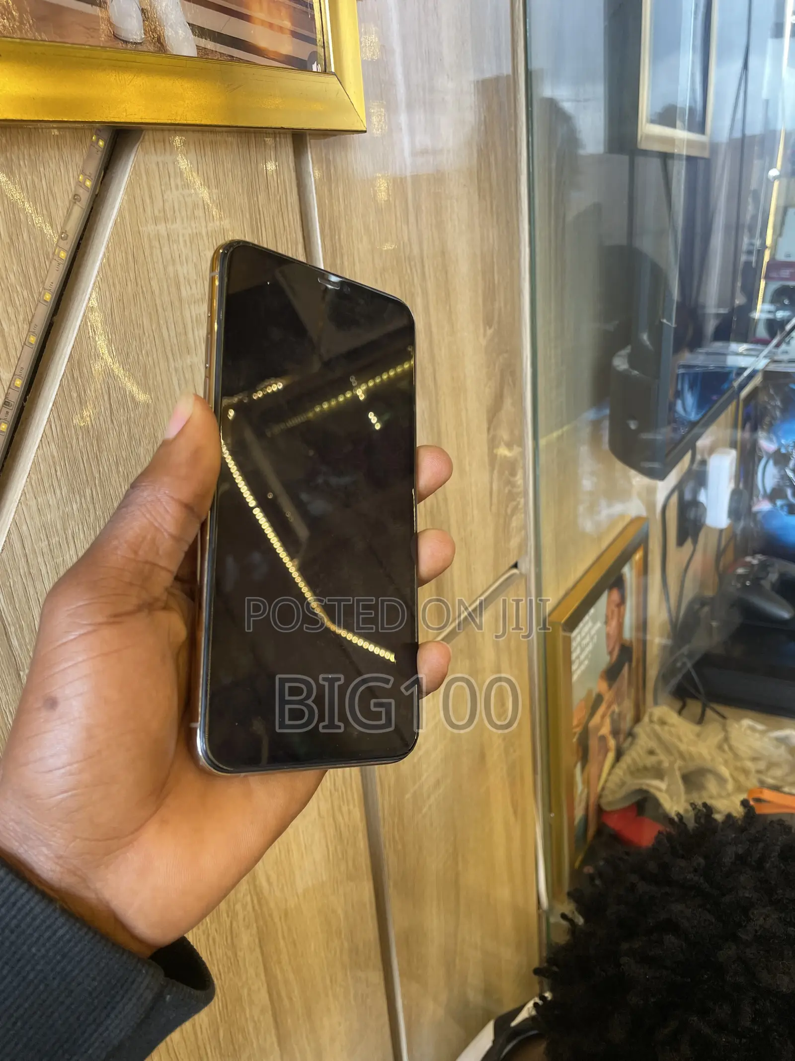 Apple iPhone 11 Pro Max 64 GB Gold
