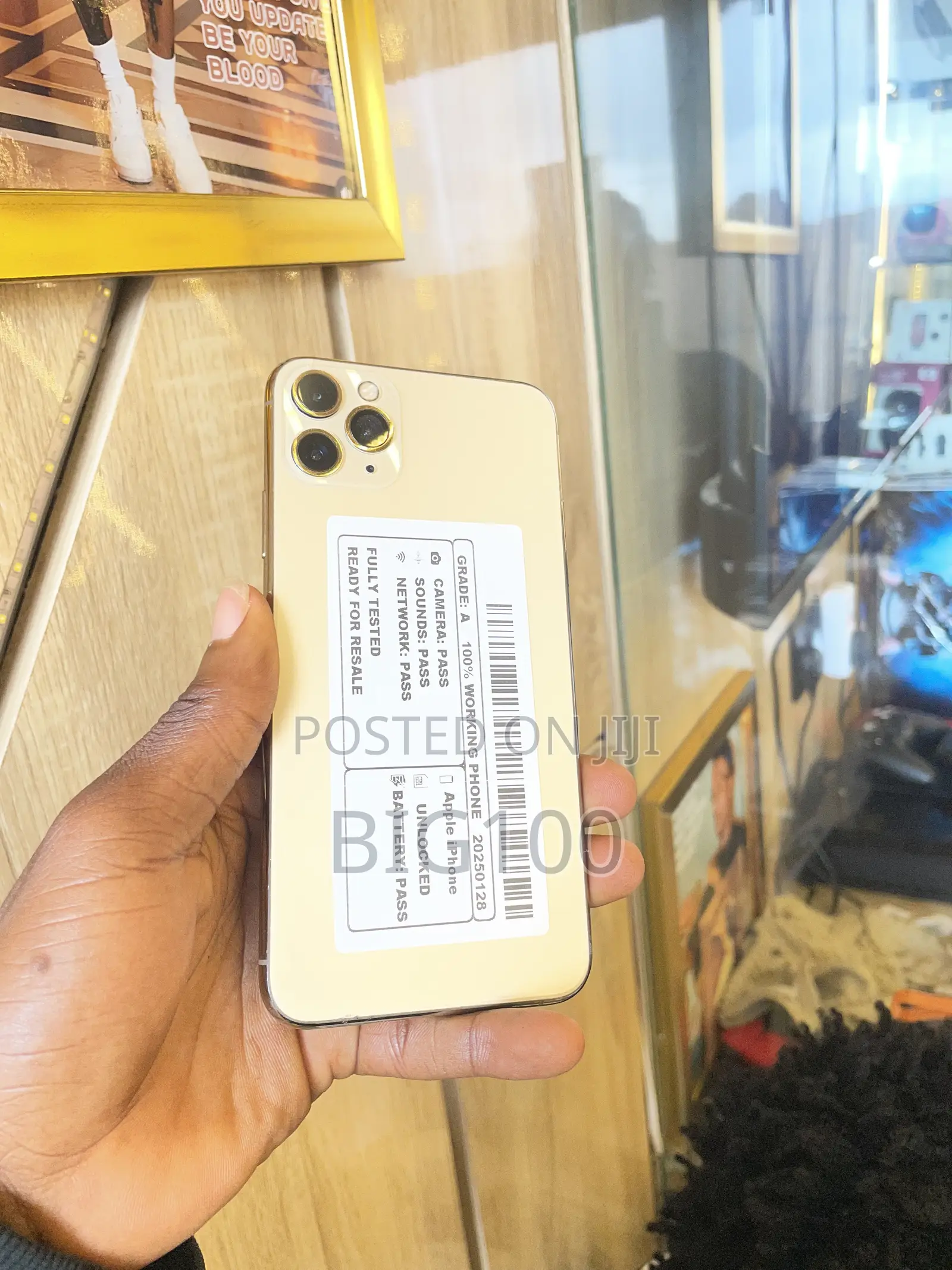 Apple iPhone 11 Pro Max 64 GB Gold