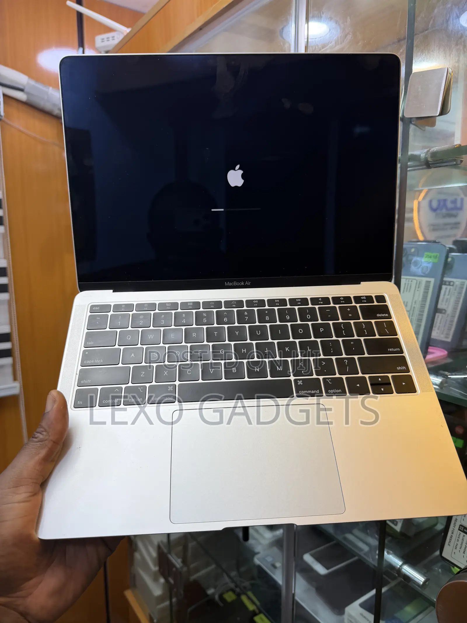 Laptop Apple MacBook Air 2019 8GB Intel Core i5 SSD 256GB