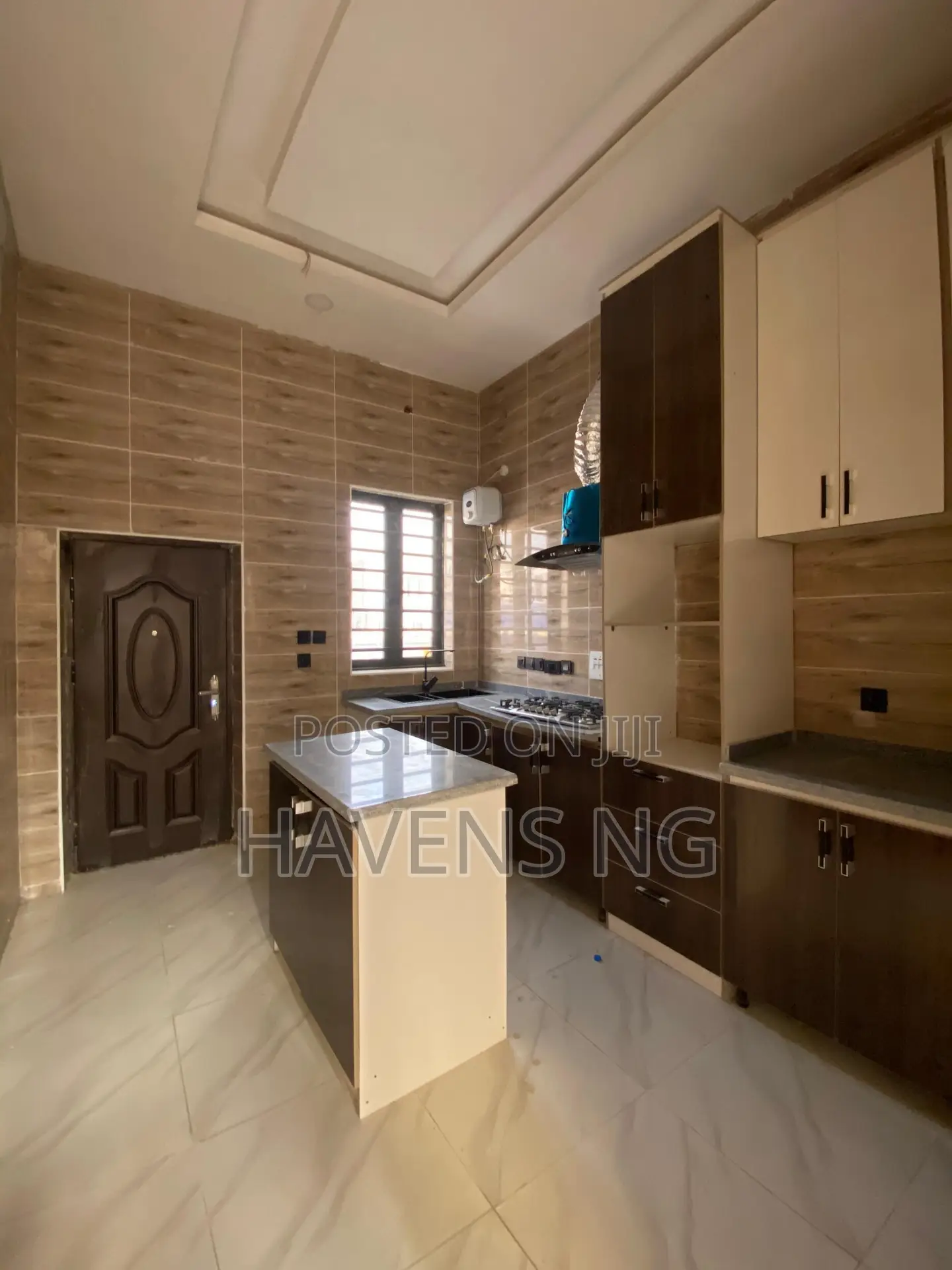 5bdrm Duplex in Ajah for sale