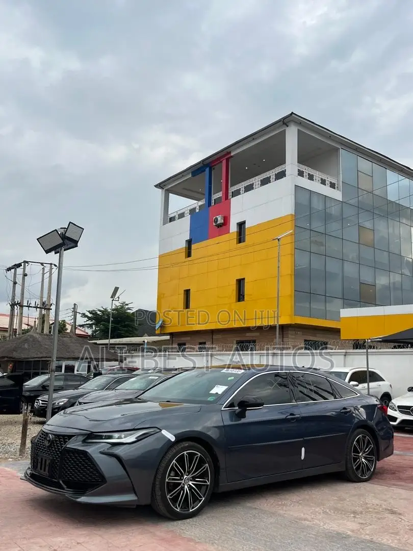 Toyota Avalon XSE 2020 Gray