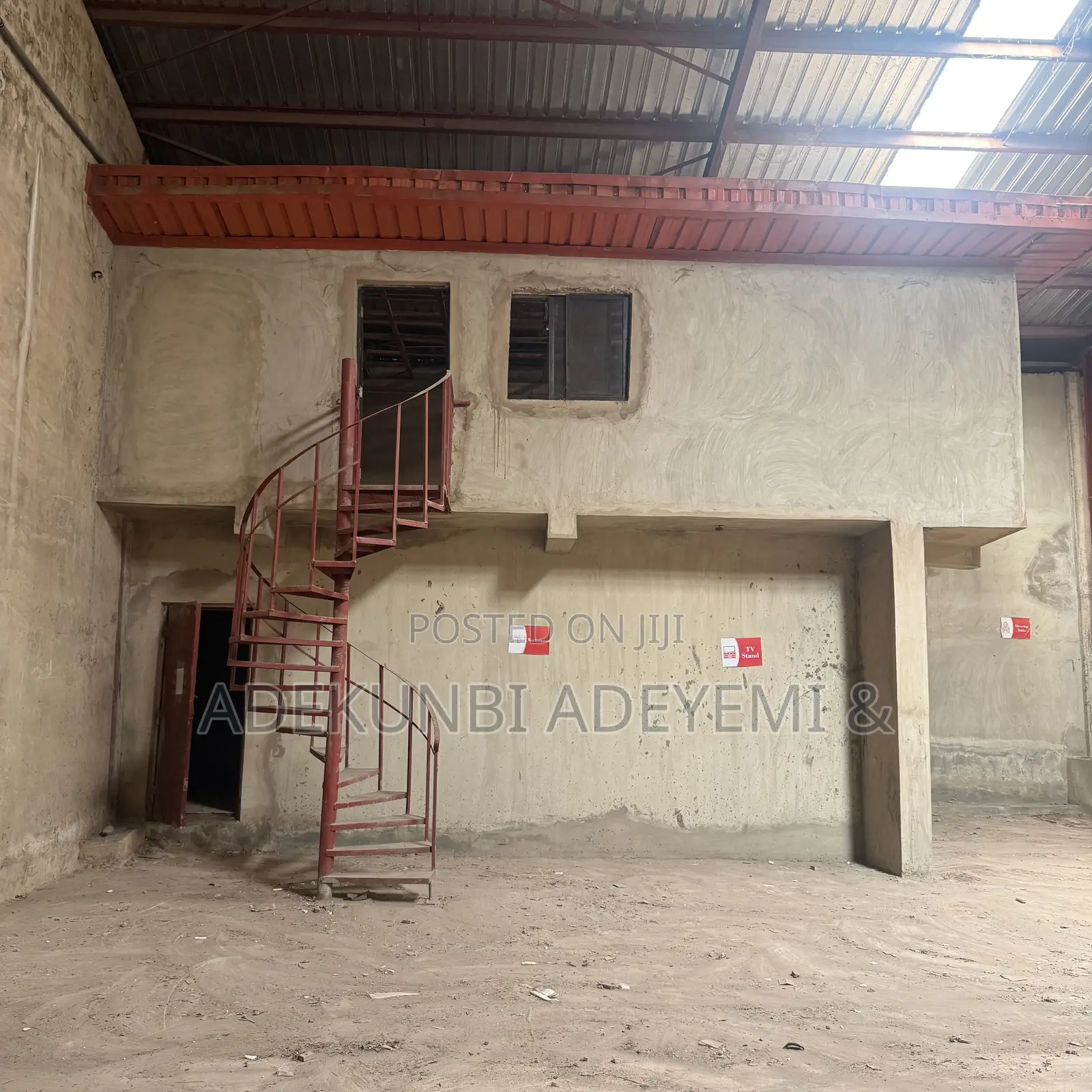 Warehouse in Idu