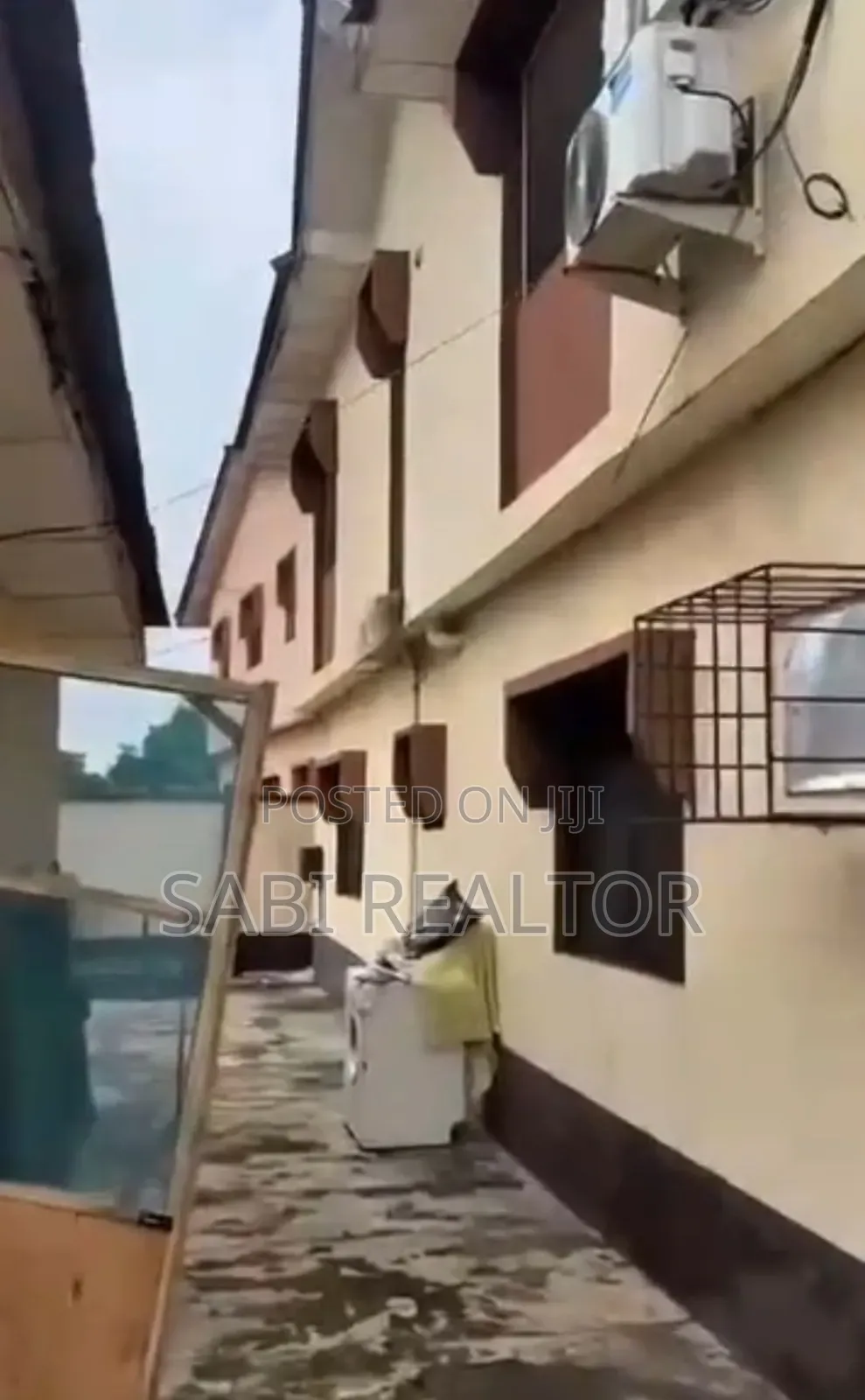 Furnished 3bdrm Block of Flats in Oko-Oba for sale