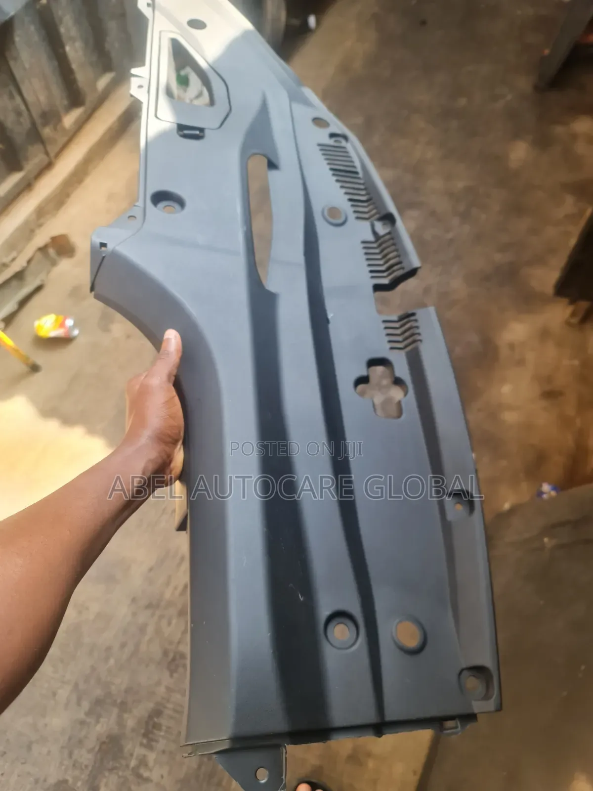 Radiator Plastic for Lexus Rx 350 2013 Model