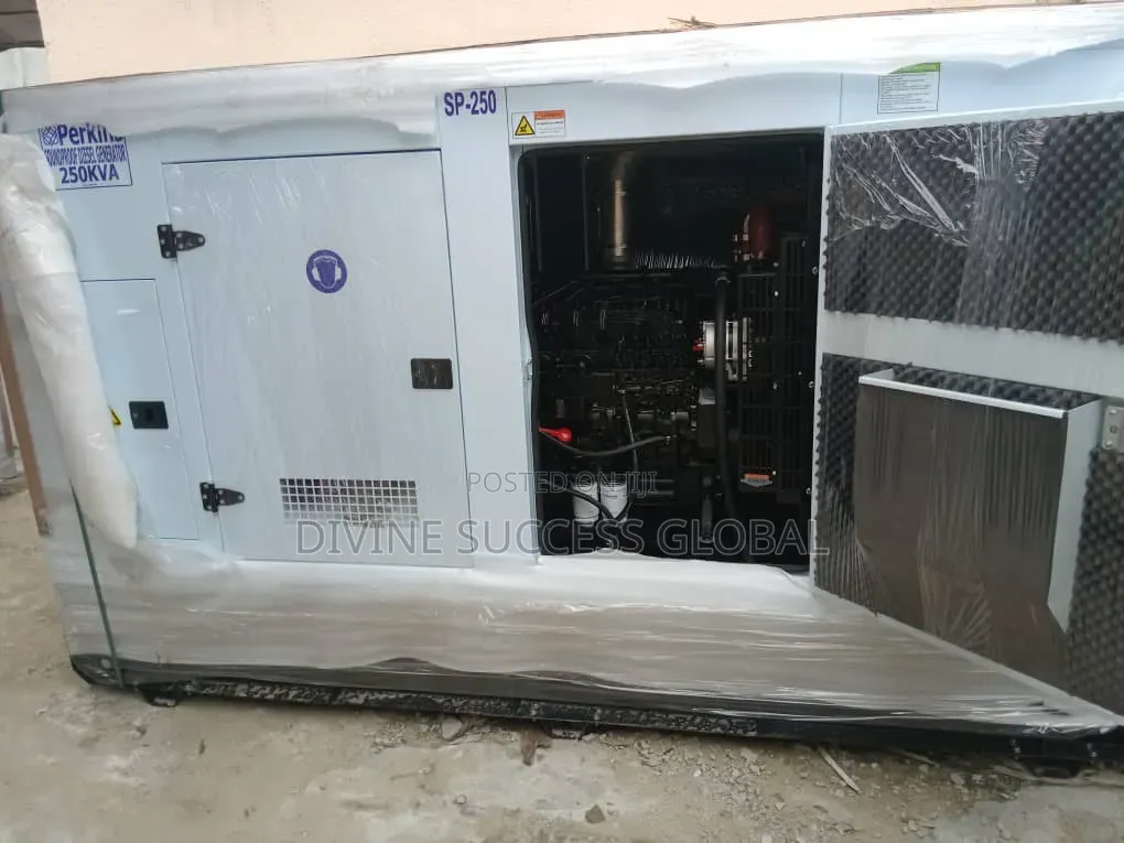 250kva Perkins Soundproof Diesel Generator