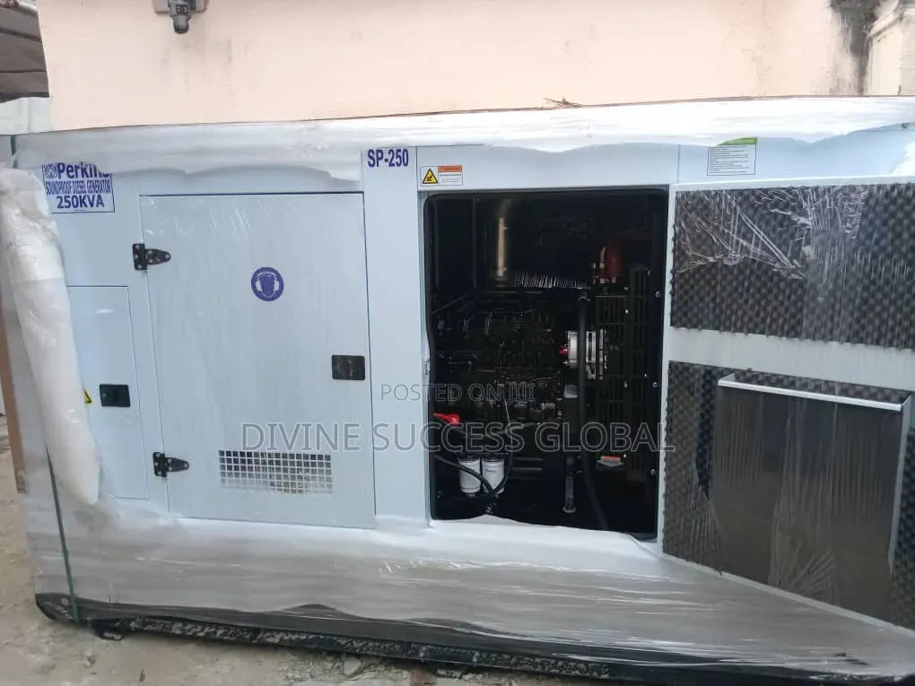 250kva Perkins Soundproof Diesel Generator