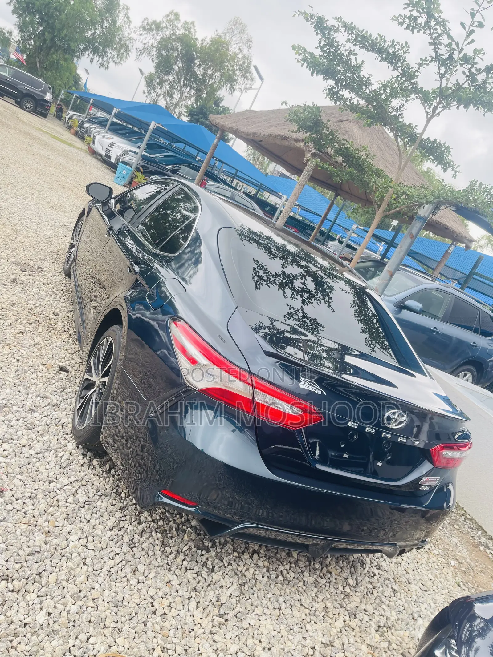 Toyota Camry SE FWD (2.5L 4cyl 8AM) 2018