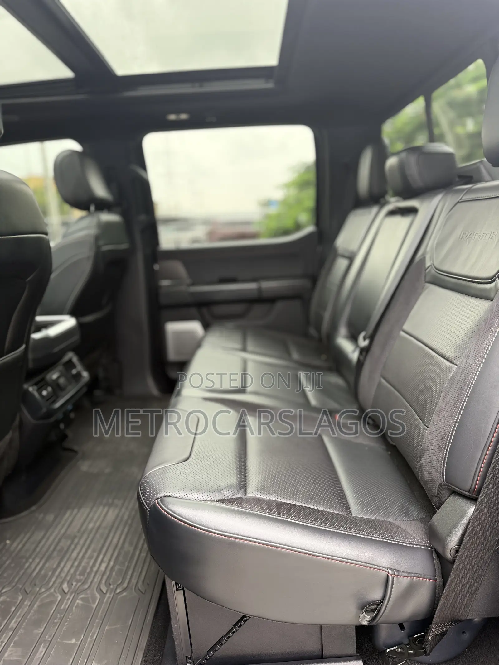 Ford F-150 Raptor 2024 Gray