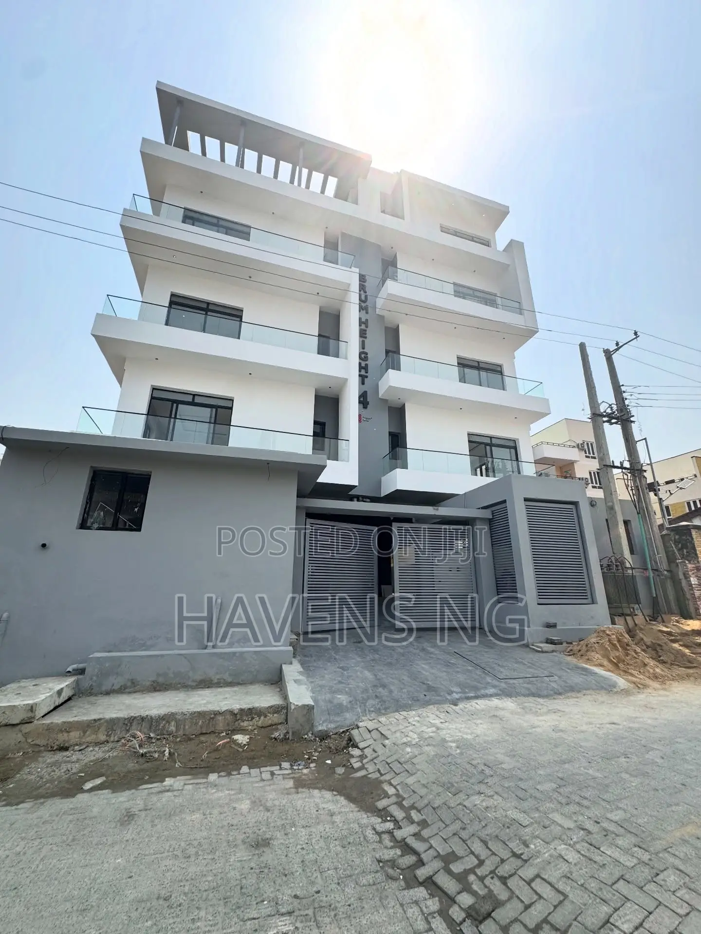 2bdrm Apartment in Lekki Phase 1 for sale
