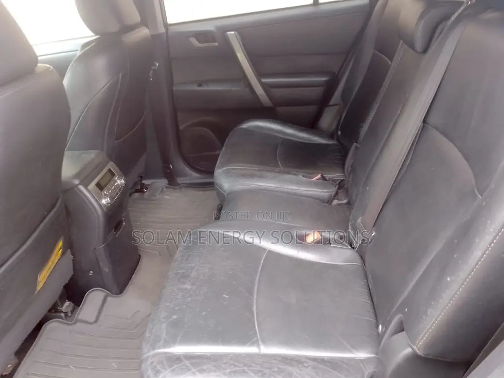 Toyota Highlander 2012 Blue