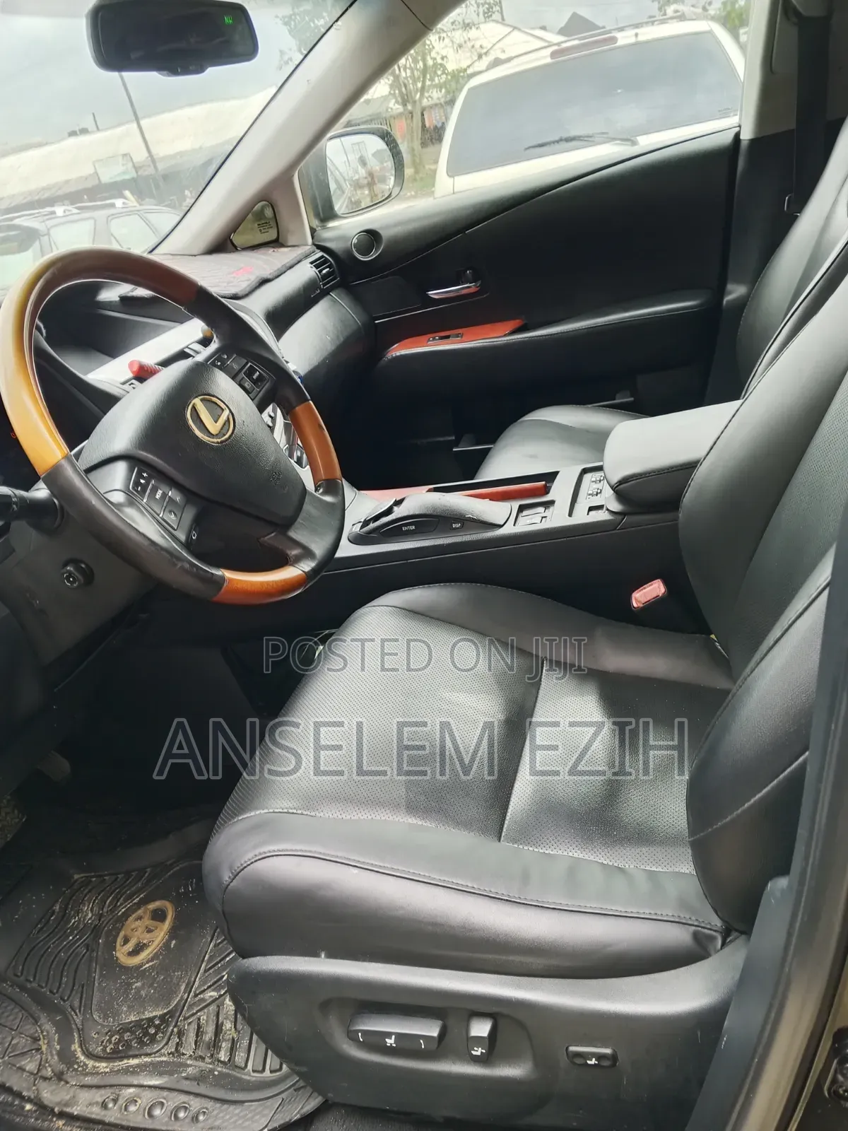 Lexus LX 570 2011 Black