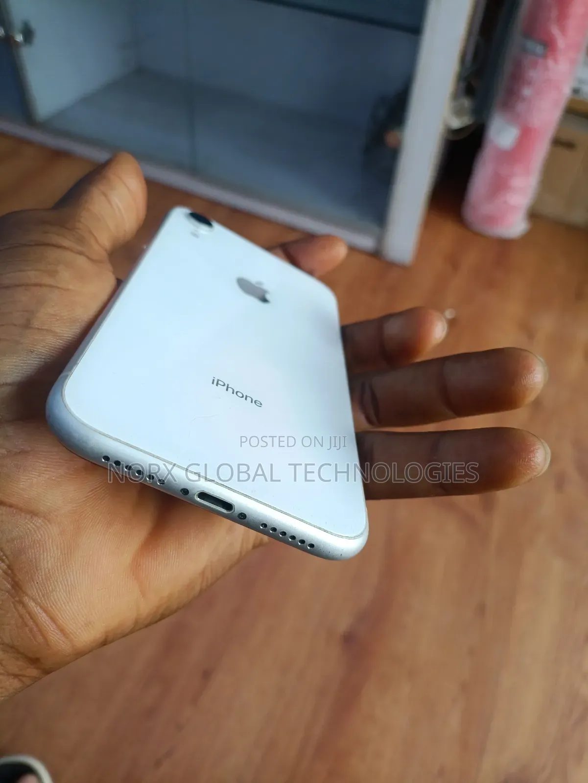 Apple iPhone XR 64 GB White
