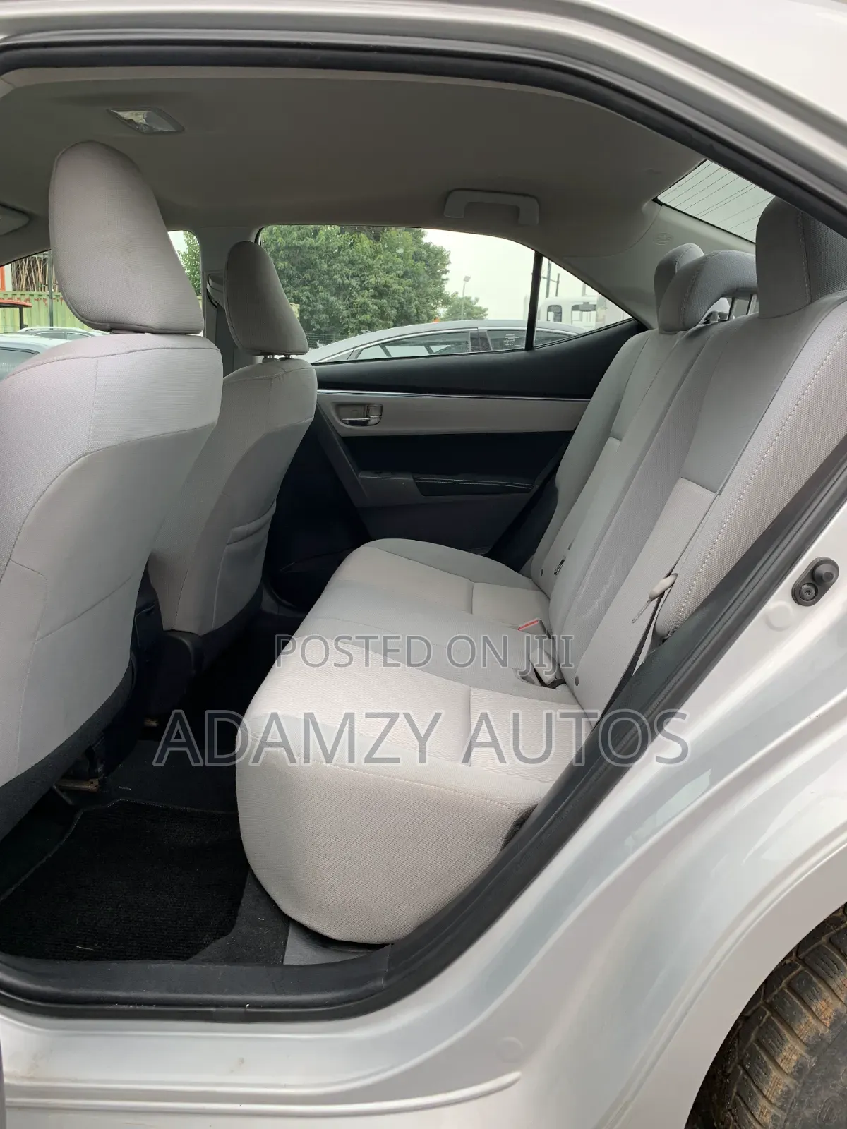 Toyota Corolla 2015 Silver