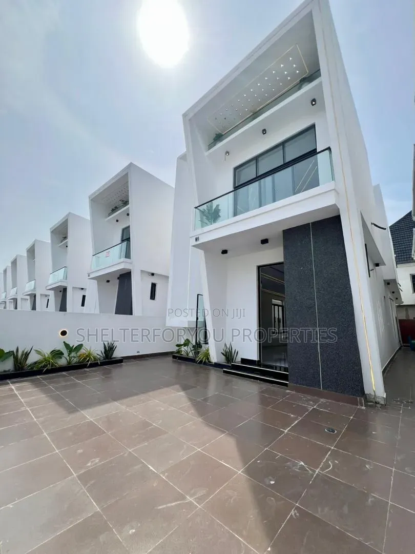 4bdrm Duplex in Lekki Expressway for sale