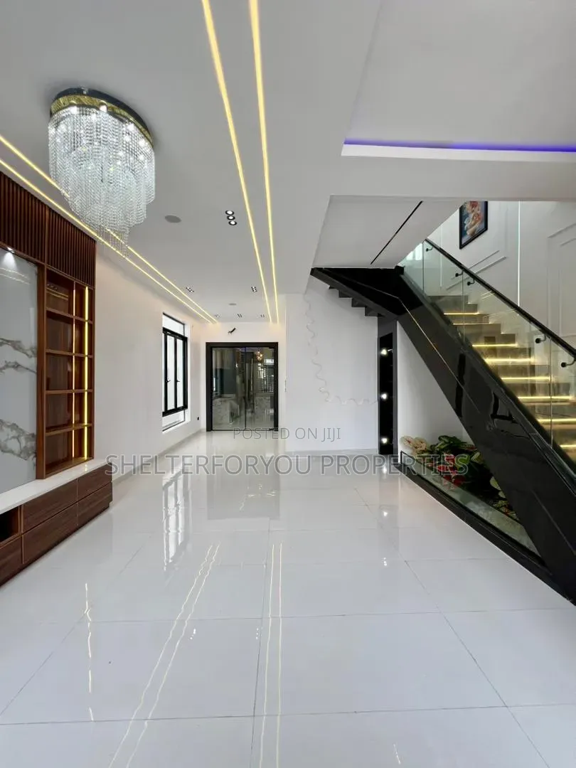 4bdrm Duplex in Lekki Expressway for sale
