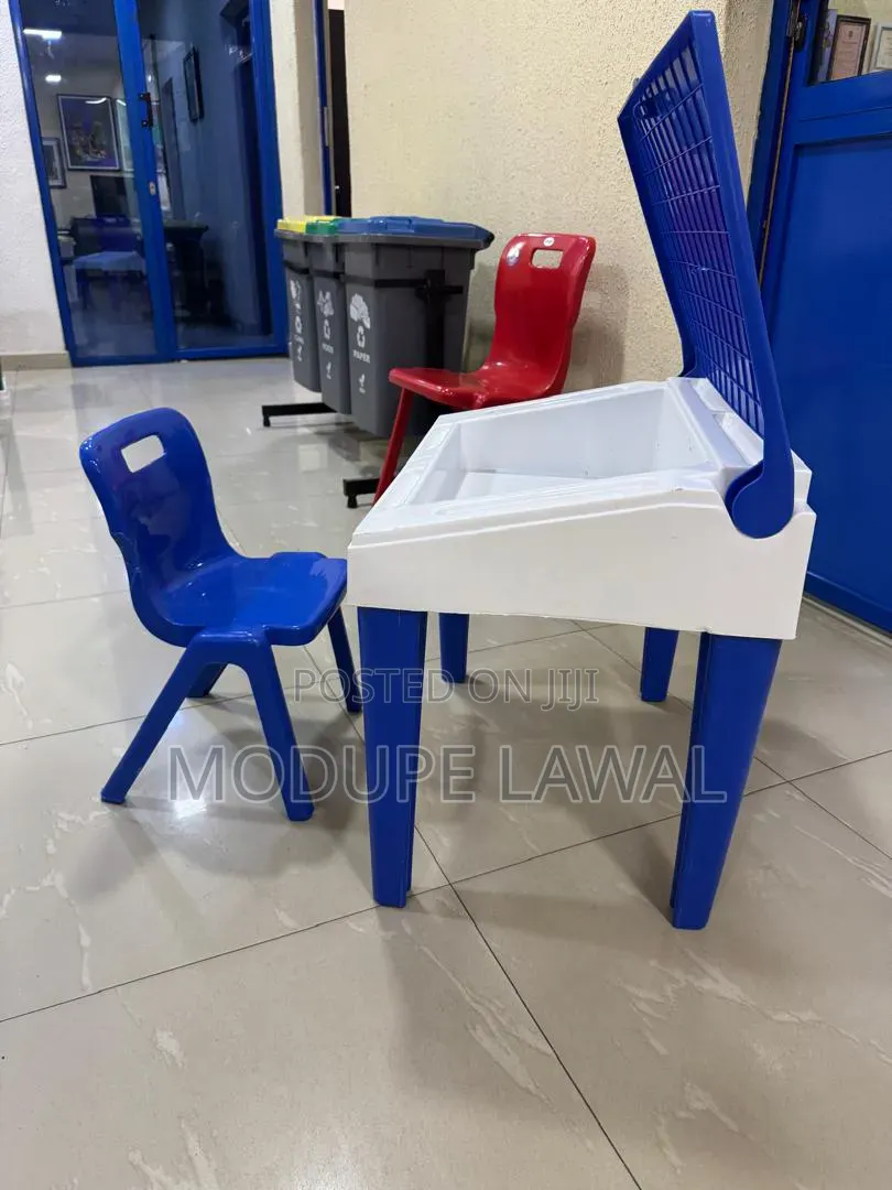 Scholar Desk+ Strong S