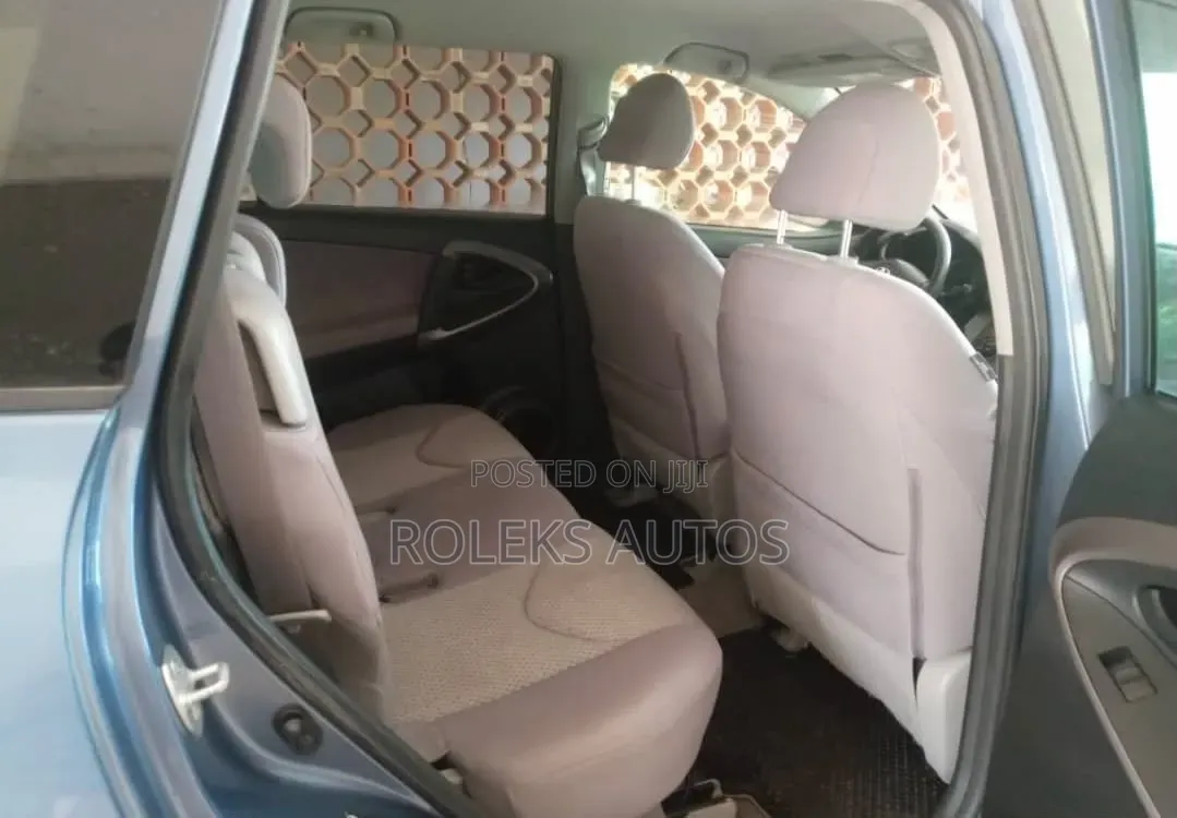 Toyota RAV4 2.4 2008 Blue