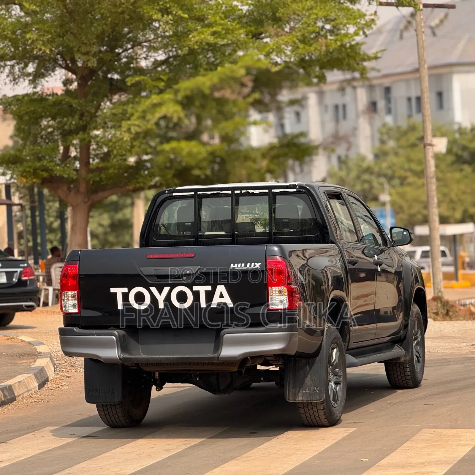 New Toyota Hilux 2025 Black