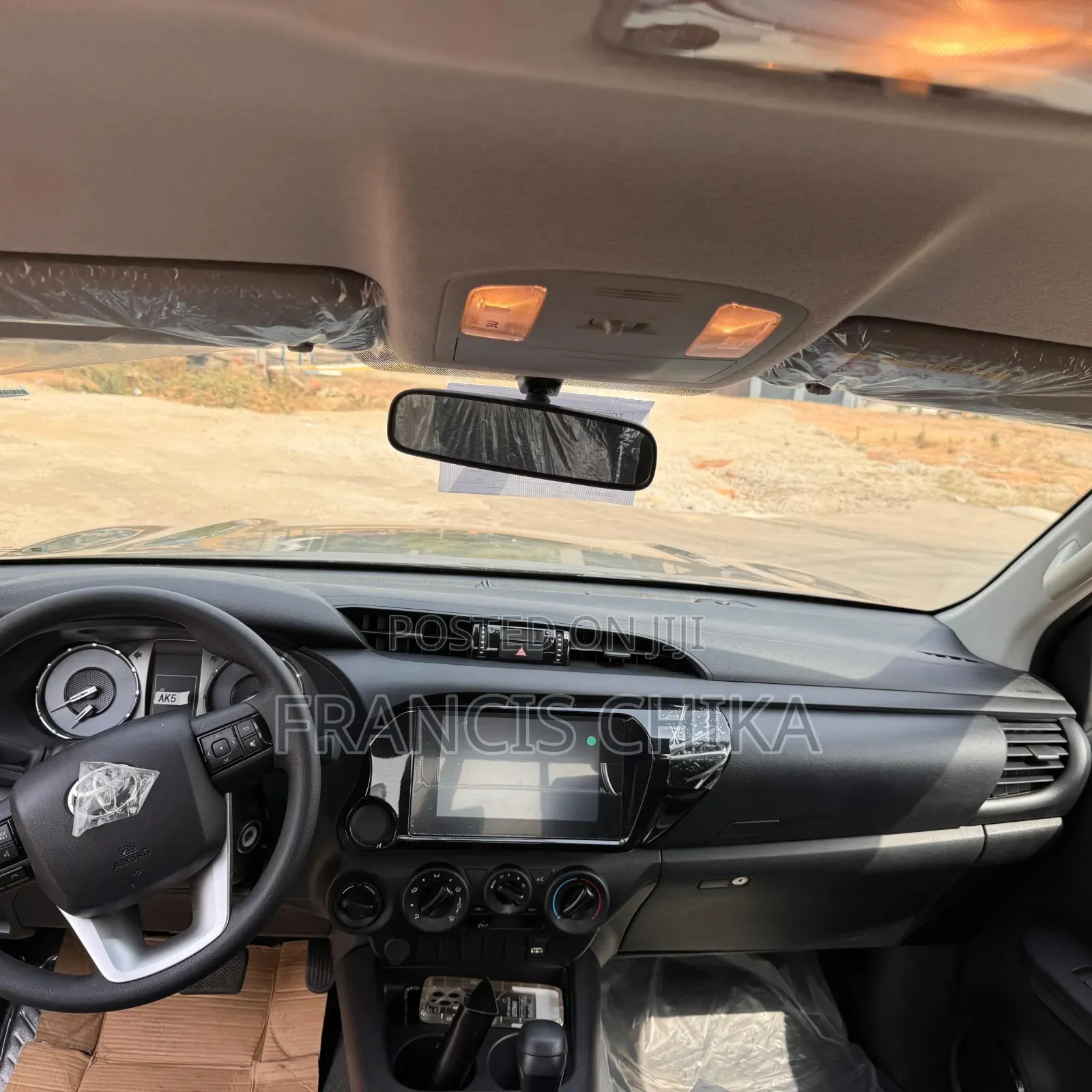 New Toyota Hilux 2025 Black